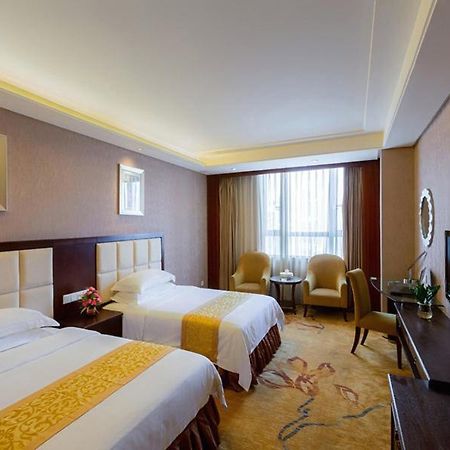 Vienna Hotel Lufeng Peopole Road Екстериор снимка