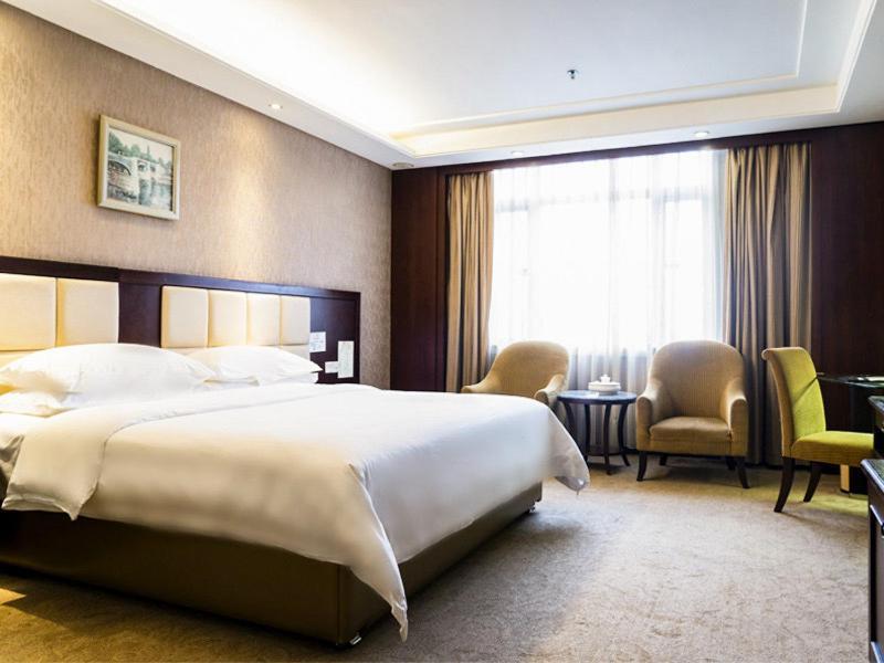 Vienna Hotel Lufeng Peopole Road Екстериор снимка